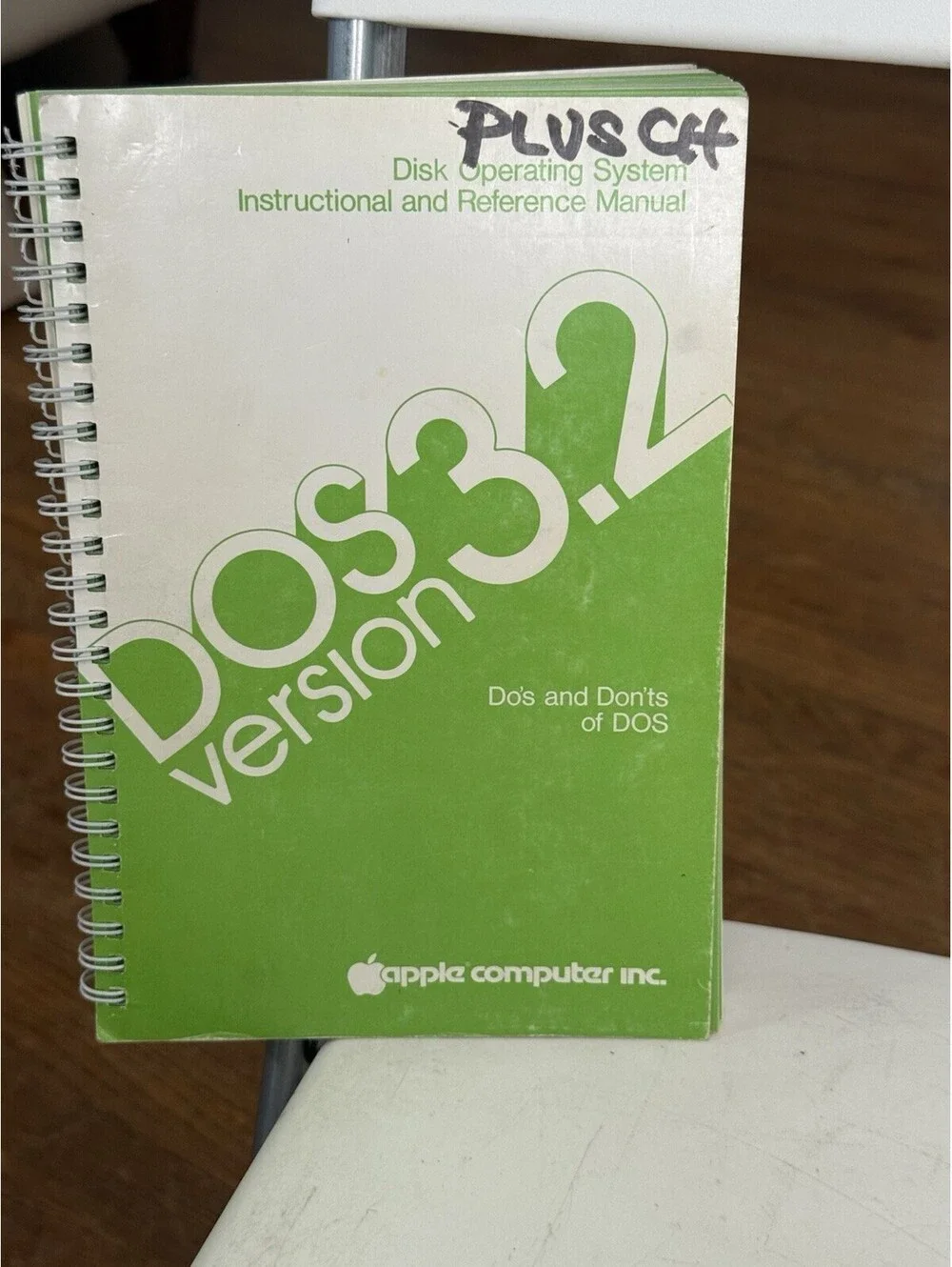 APPLE DOS 3.2 Do's and Don'ts of DOS Manual ---VERY RARE